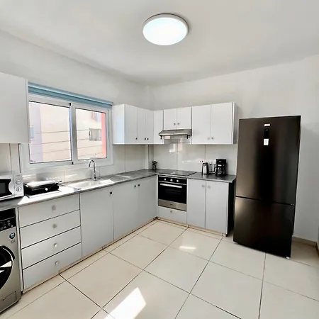 Georgiou 202 Apartment