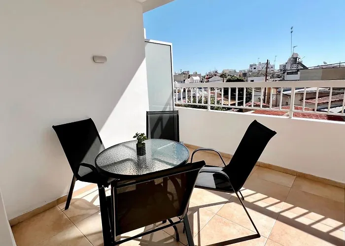 アパート Georgiou 202